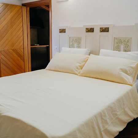 B&B Gep & Lela Caselle in Pittari 외부 사진